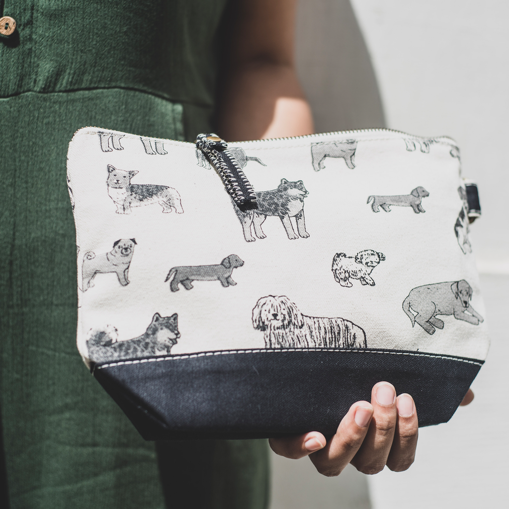 ShoreBags - All In Pouch Dog Print